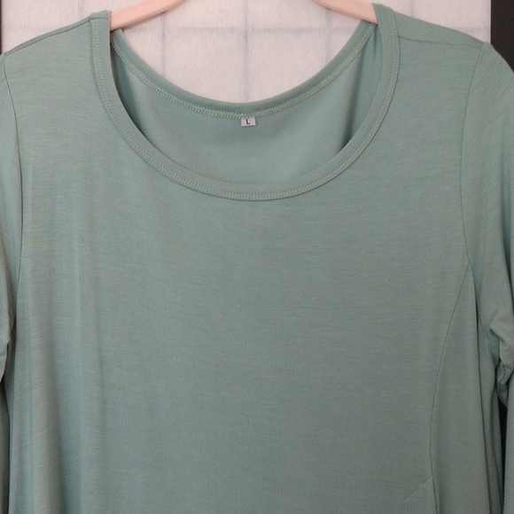Light Green Asymmetrical Tunic Top sz L - Picture 5 of 6